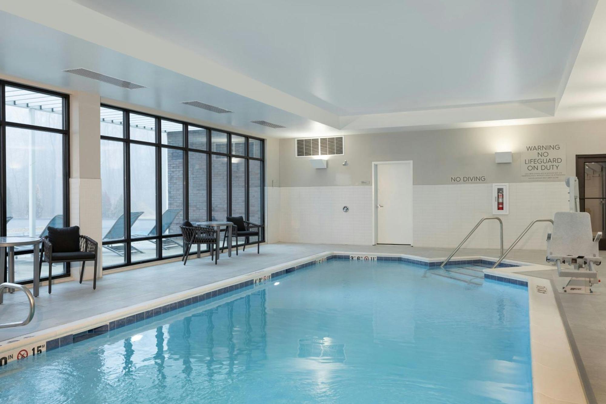 Towneplace Suites By Marriott Hadley Amherst エクステリア 写真