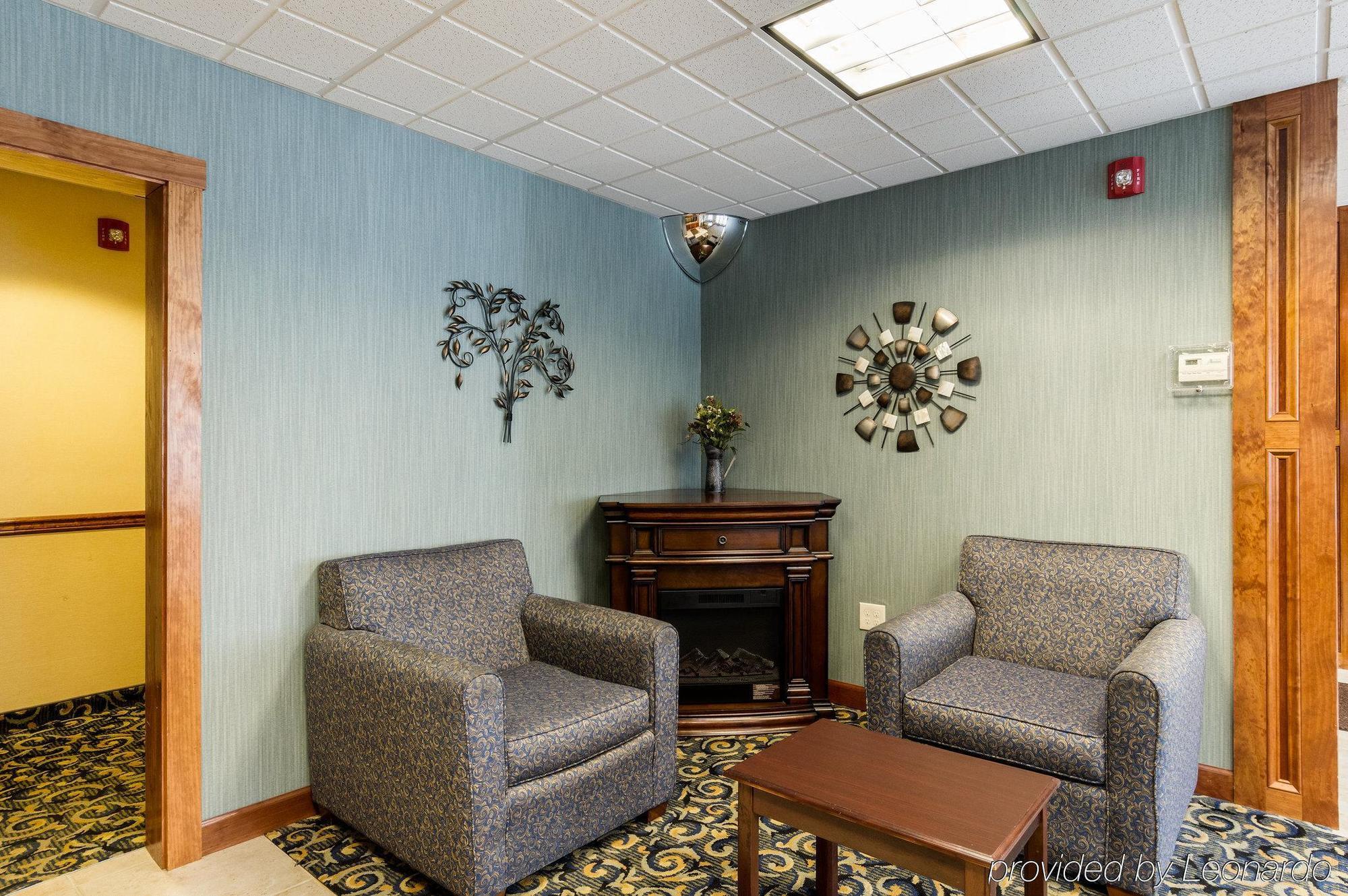 Towneplace Suites By Marriott Hadley Amherst エクステリア 写真