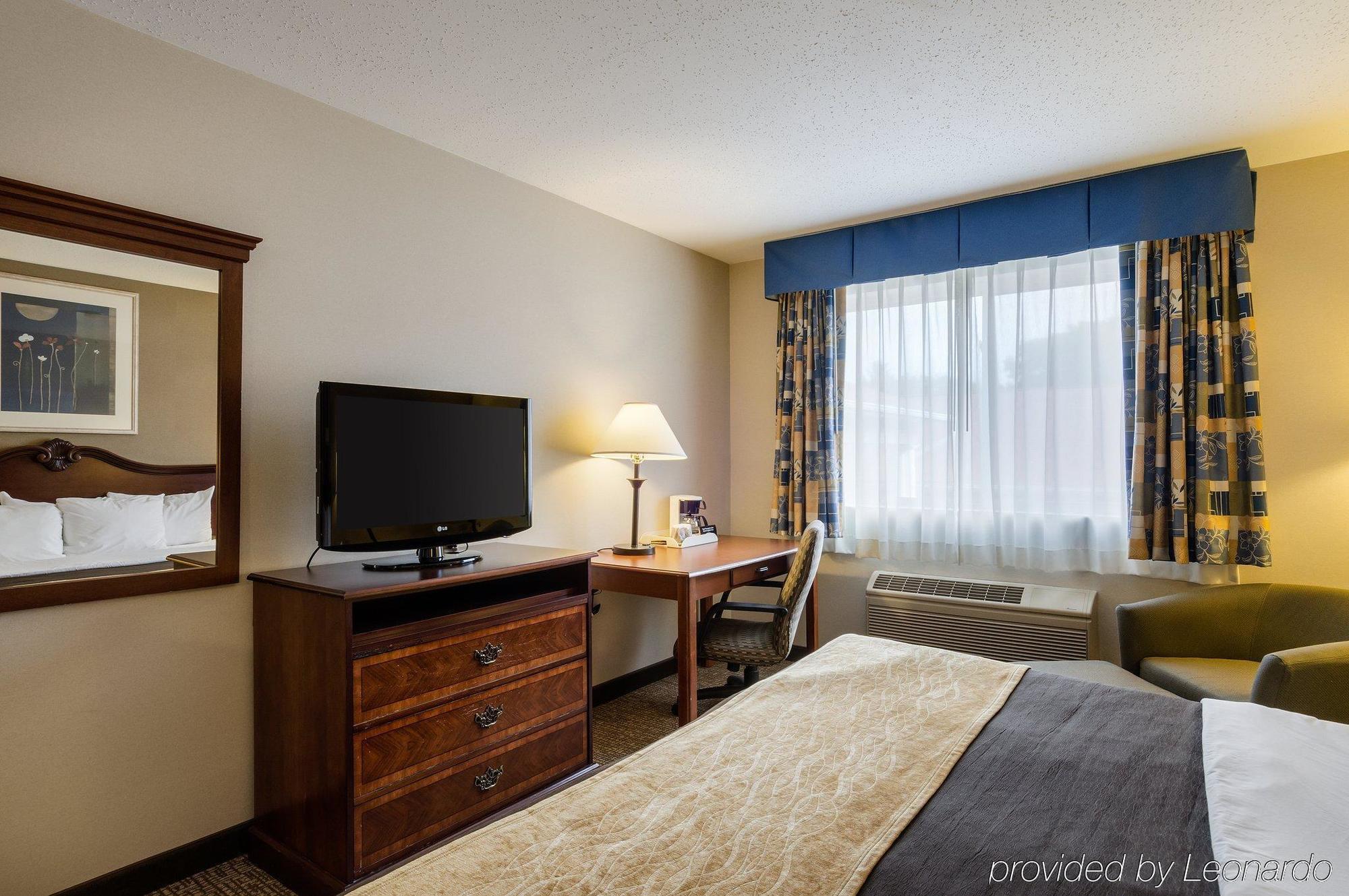 Towneplace Suites By Marriott Hadley Amherst エクステリア 写真