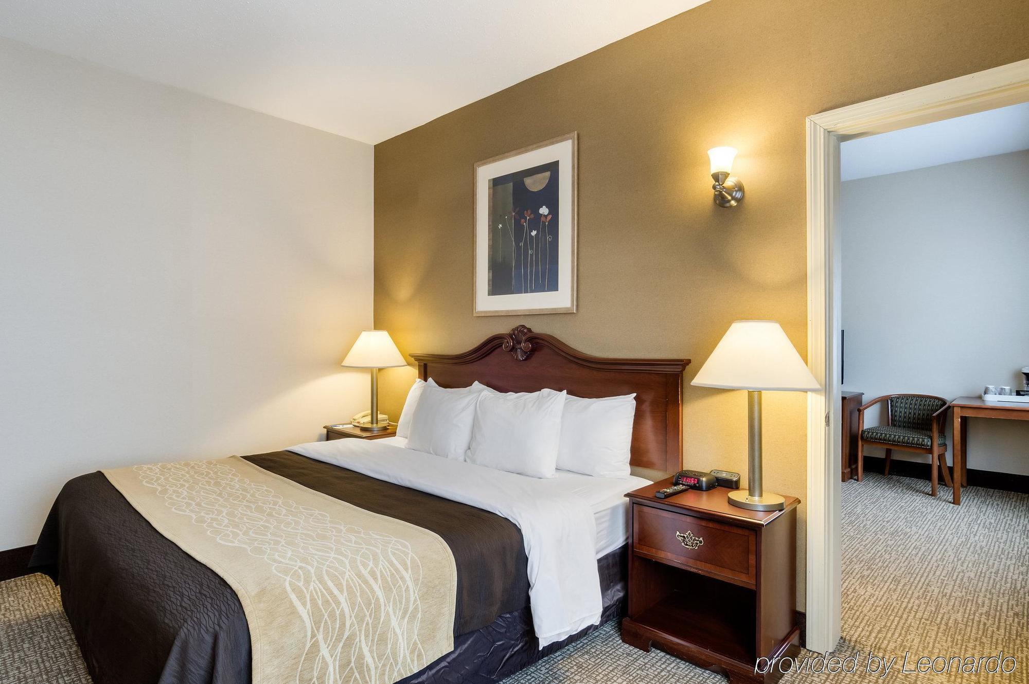 Towneplace Suites By Marriott Hadley Amherst エクステリア 写真