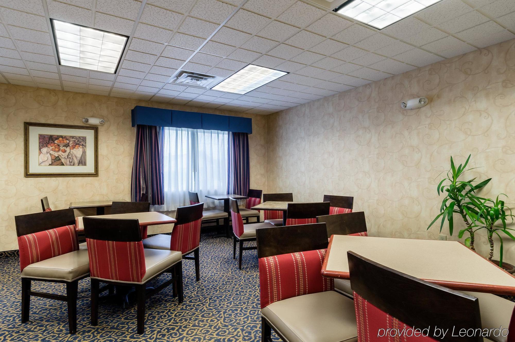 Towneplace Suites By Marriott Hadley Amherst エクステリア 写真