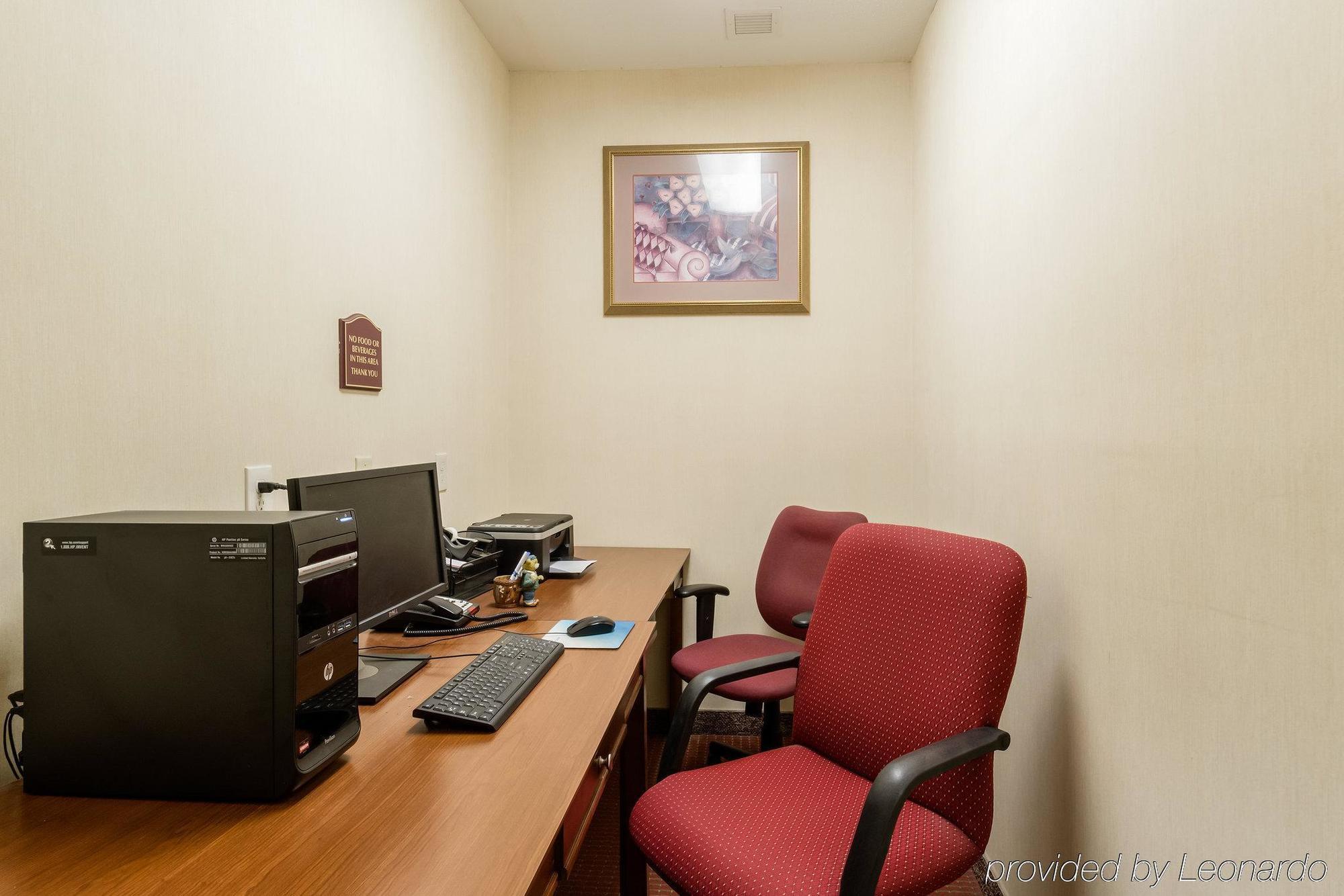 Towneplace Suites By Marriott Hadley Amherst エクステリア 写真