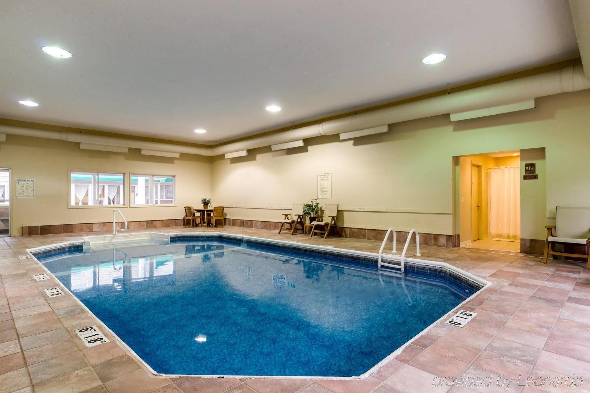 Towneplace Suites By Marriott Hadley Amherst エクステリア 写真