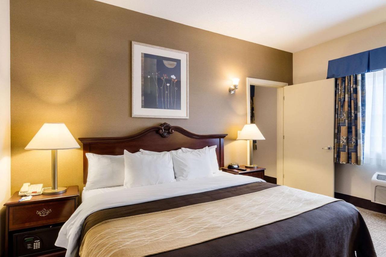 Towneplace Suites By Marriott Hadley Amherst エクステリア 写真