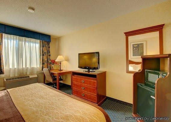 Towneplace Suites By Marriott Hadley Amherst エクステリア 写真