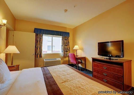 Towneplace Suites By Marriott Hadley Amherst エクステリア 写真